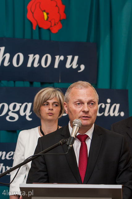 Poseł RP Lech Antoni Kołakowski (obok Małgorzata Kadłubowska)