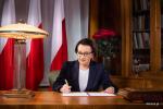 Foto: Minister Zalewska pisze, że reforma oświaty jes...
