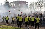 Foto: Zdemolowali stadion
