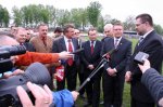 Foto: Najazd posłów na stadion