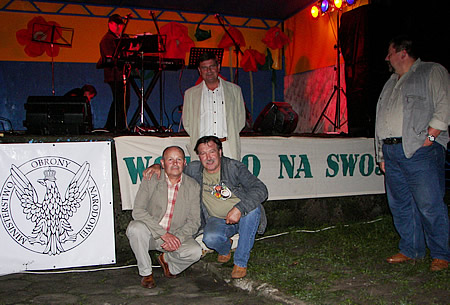 Major Ryszard Maruszewski i Andrzej Rybiński<br />
W tle ppłk W. Zielkowski i ppłk R. Rettinger <br />
fot. Krzysztof Chabowski