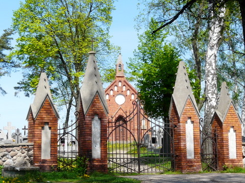 Cmentarz w Puchałach