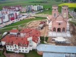 Foto: Łomża, Kościół p.w. Krzyża Świętego i Centrum Katolickie - czerwiec 2009 fot. Adam Babiel