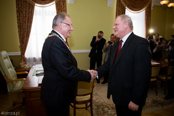 Prezydent Mieczysław Czerniawski i były prezydent Jerzy Brzeziński (fot. 14 grudnia 2010)