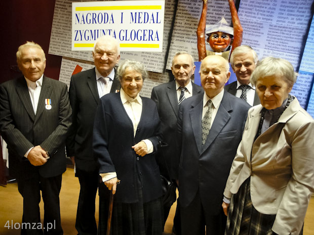 Od prawej: Julia Tazbir, Adam Dobroński, laureat Nagrody Glogera Janusz Tazbir, Henryk Samsonowicz, Agnieszka Samsonowicz, Bronisław Gołębiowski (fot. Mirosław R. Derewońko)