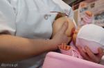 Foto: Personel oddziału noworodków i wcześniaków uczył chętnych jak pielęgnować niemowlę