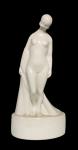 Foto: Figurka kobiety, XX w., Ćmielów, porcelana, szkliwienie