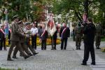 Foto: Plac Papieża Jana Pawła II, Pomnik Żołnierzy 33 p.p., przedstawiciele wojska