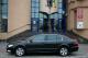 Skoda Superb przed ratuszem