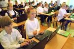 Foto: W klasie przy laptopach... w Zambrowie