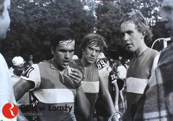 15.08.1974
Odbywał się X Bałtycki Wyścig Przyjaźni, etap Białystok-Łomża. Zwycięzcą VI etapu wyścigu był Trybała (Polska), drugie miejsce zajął Kołopajło (Polska), trzecie Kasinas (ZSRR).