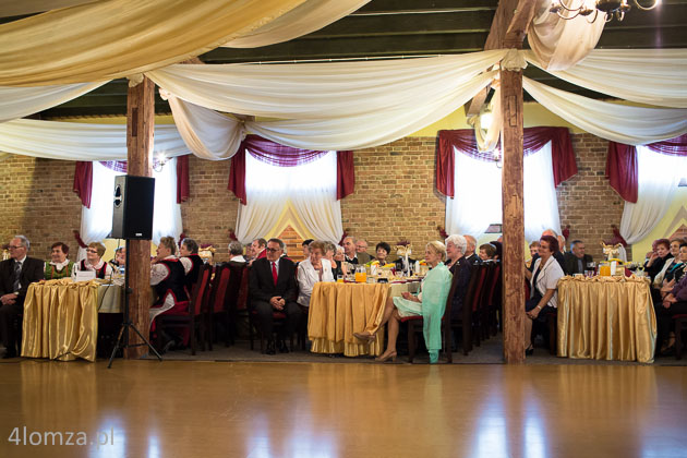 Seniorzy w Restauracji Swojskie Jadło w Łomży