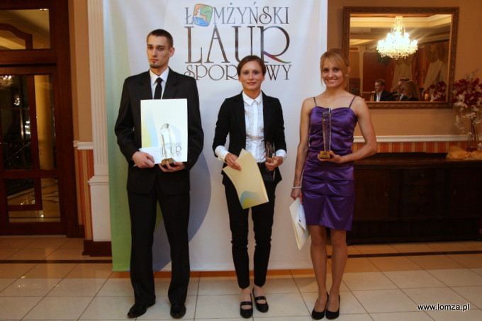 Dominik Darmofał, Anna Rostkowska, Justyna Korytkowska - najlepsi sportowcy Łomży 2013 roku (fot. UM Łomża)