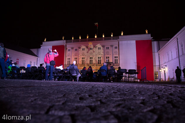 Święto flagi przed pałacem prezydenckim w Warszawie