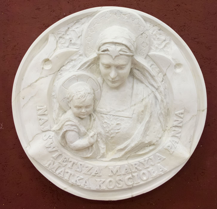 Czesław DŹWIGAJ  
Maryja - Matka Kościoła, gips patynowany