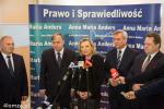 Foto: Lech Antoni Kołakowski (poseł), Krzysztof Jurgiel (minister rolnictwa), Anna Maria Anders (kandydatka PIS do senatu), Jerzy Szmit (wiceminister infrastruktury i budownictwa) i Jarosław Zieliński (wiceminister spraw wewnętrznych i administracji)