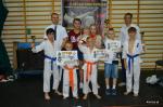 Foto: Karatecy z medalami