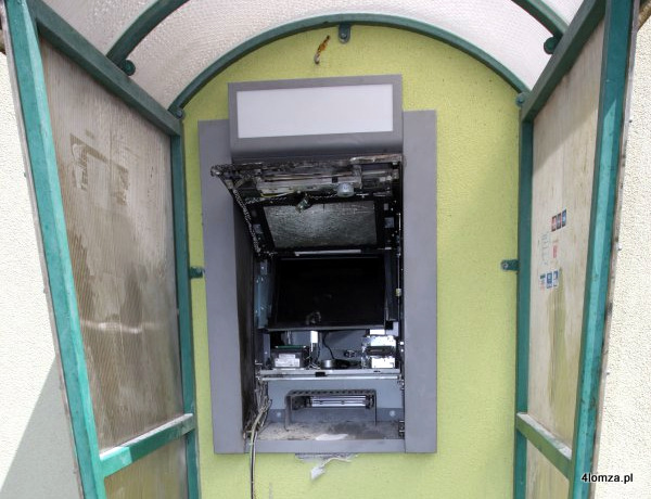 Wysadzony bankomat w Grabowie (fot. KWP Białystok)