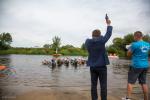 Foto: Triathlon dla jednej twardzielki i 32 twardzieli