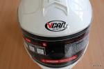 Foto: kask motocyklowy marki VCAN: XL koloru białego z transparentną szybą, zapewniający szerokie pole widzenia oraz wizjerem odpornym na rysy