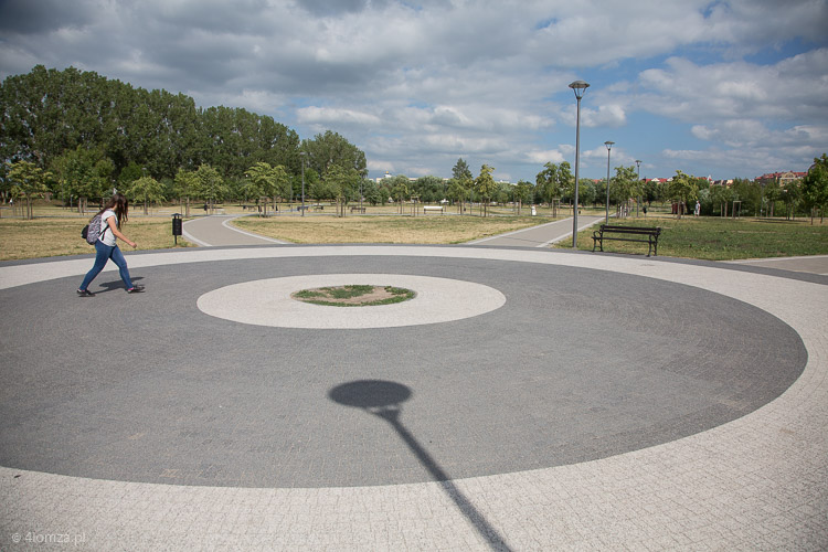 Park Jana Pawła II - w miejscu tego koła miałaby zostać zbudowana tężnia