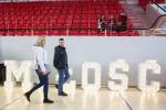 Foto: Jak ubrać Młodą Parę i bawić się na weselu po k...