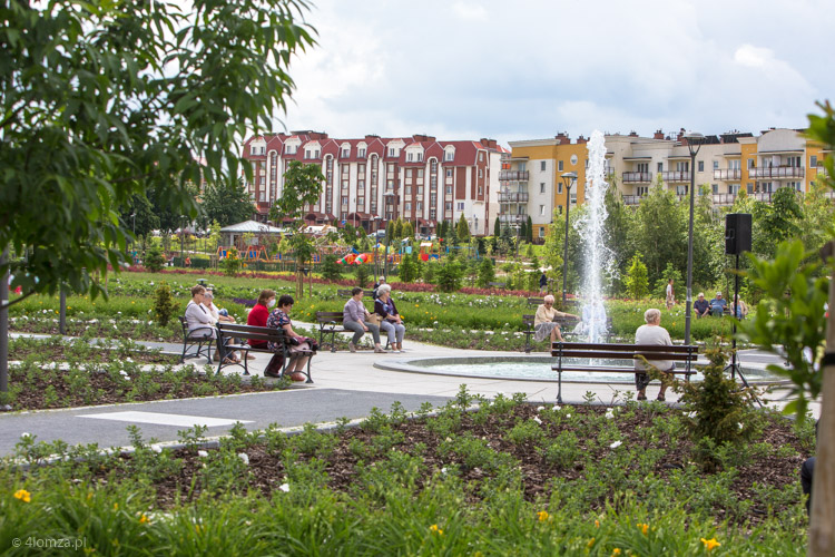 Uroczysta sesja Rady Miasta Łomża w Parku Jana Pawła II