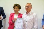 Foto: Certyfikaty dla społeczników z Łomży