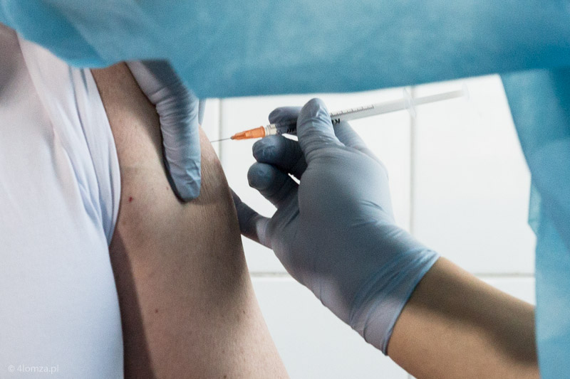 Zdjęcie z pierwszego dnia szczepień w łomżyńskim szpitalu