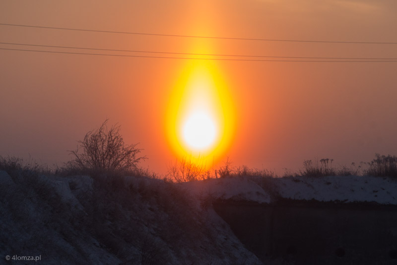 Słońce - świeczka, poranek nad Fortami w Piątnicy