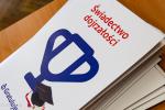 Foto: Absolwenci szkół średnich poznali wyniki matur