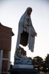 Foto: Zniszczono figurę Maryi