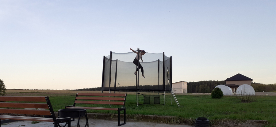 trampolina_ogrodowa_z_siatka_zewnetrzna_366cm_jump_hero_12ft_trampoliny_ogrodowe_4898.jpg