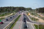 Foto: Transport ciężarowy (głównie) jedzie przez Łomżę
